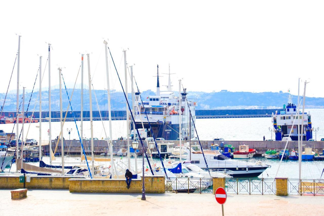 B&B Piazza A Mare Pozzuoli Exterior foto